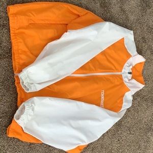 Men’s Lightweight Tennessee Volunteer jacket.